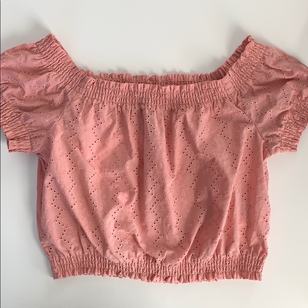H&M light pink off the shoulder shirt